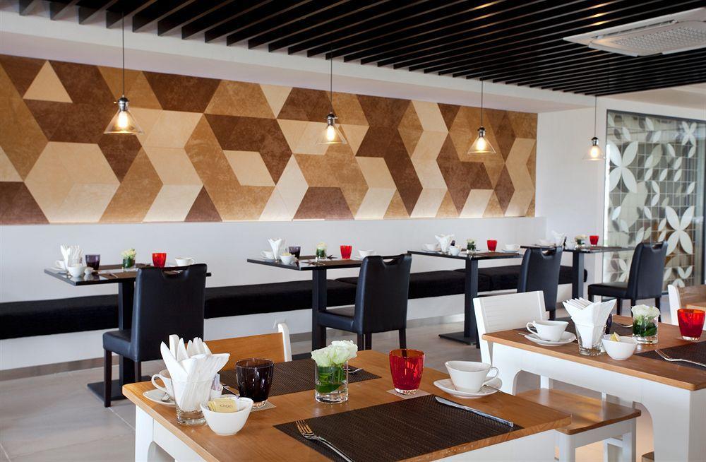 Novotel Living Saigon South Hô Chi Minh-Ville Extérieur photo