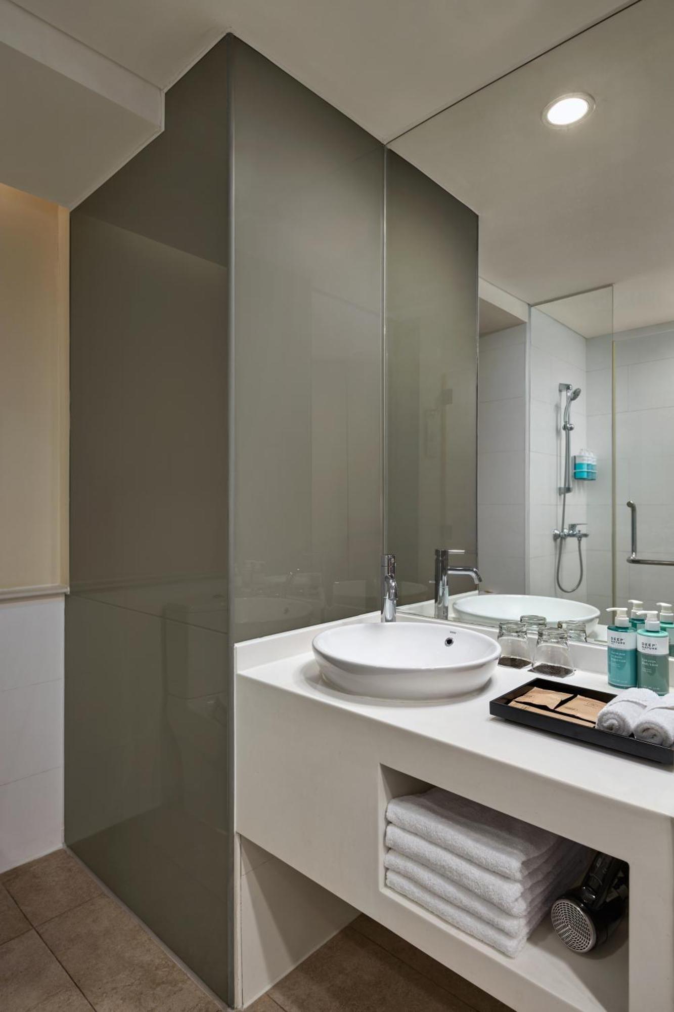 Novotel Living Saigon South Hô Chi Minh-Ville Extérieur photo